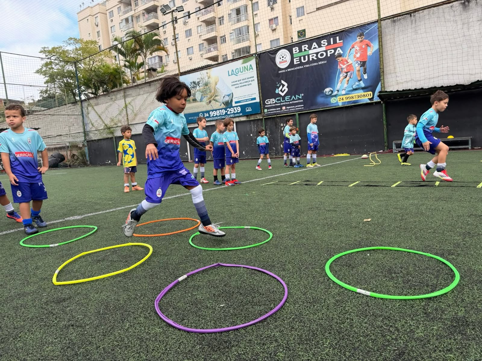 Turma nova de terça e quinta às 18h treinando